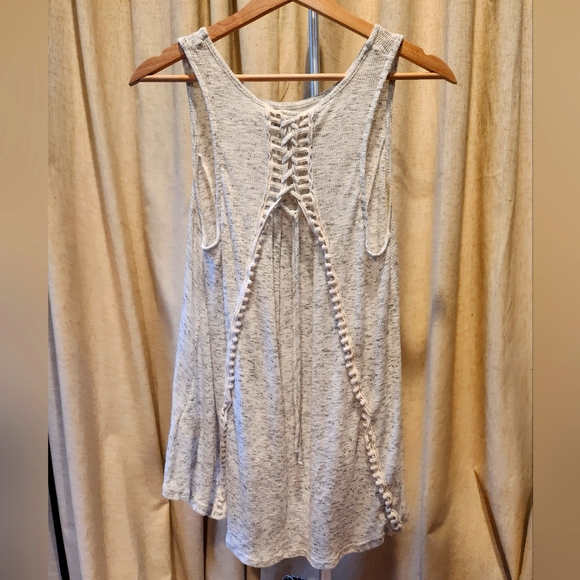 Akemi + Kin (Anthropology) Lace-Up Back Tunic Tank - Size Large - Picture 1 of 3
